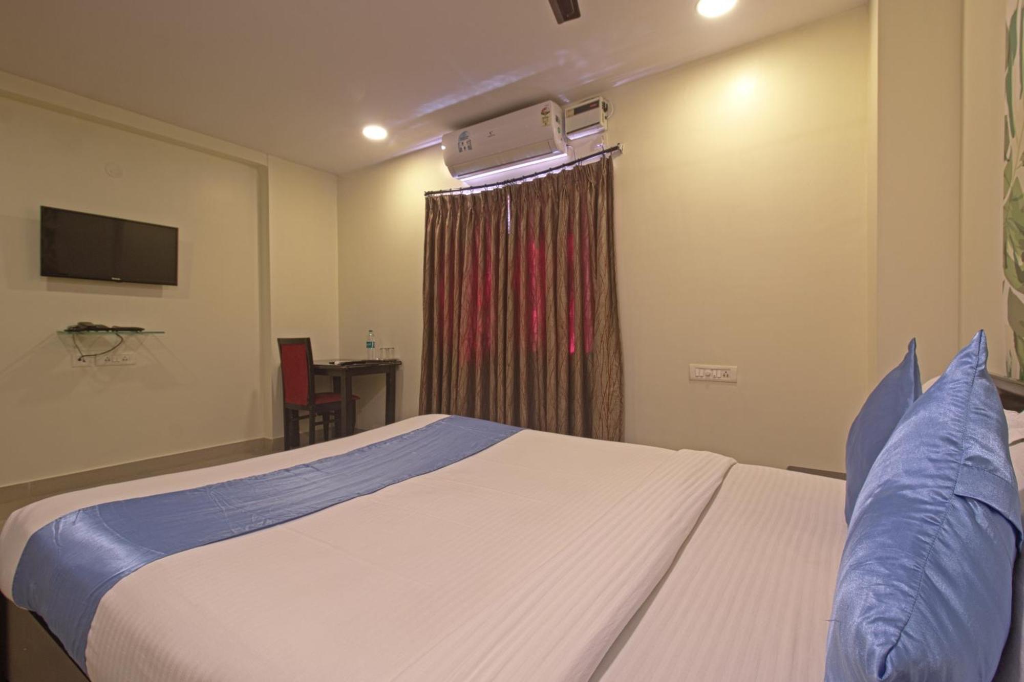 NS Royal Emirates Otel Haydarabad Dış mekan fotoğraf