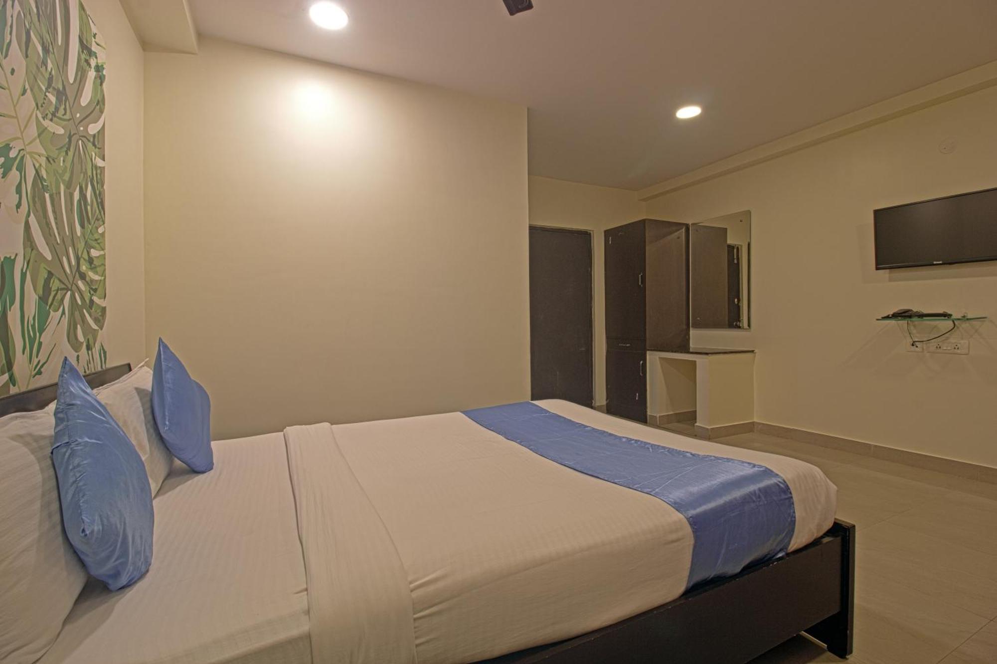 NS Royal Emirates Otel Haydarabad Dış mekan fotoğraf
