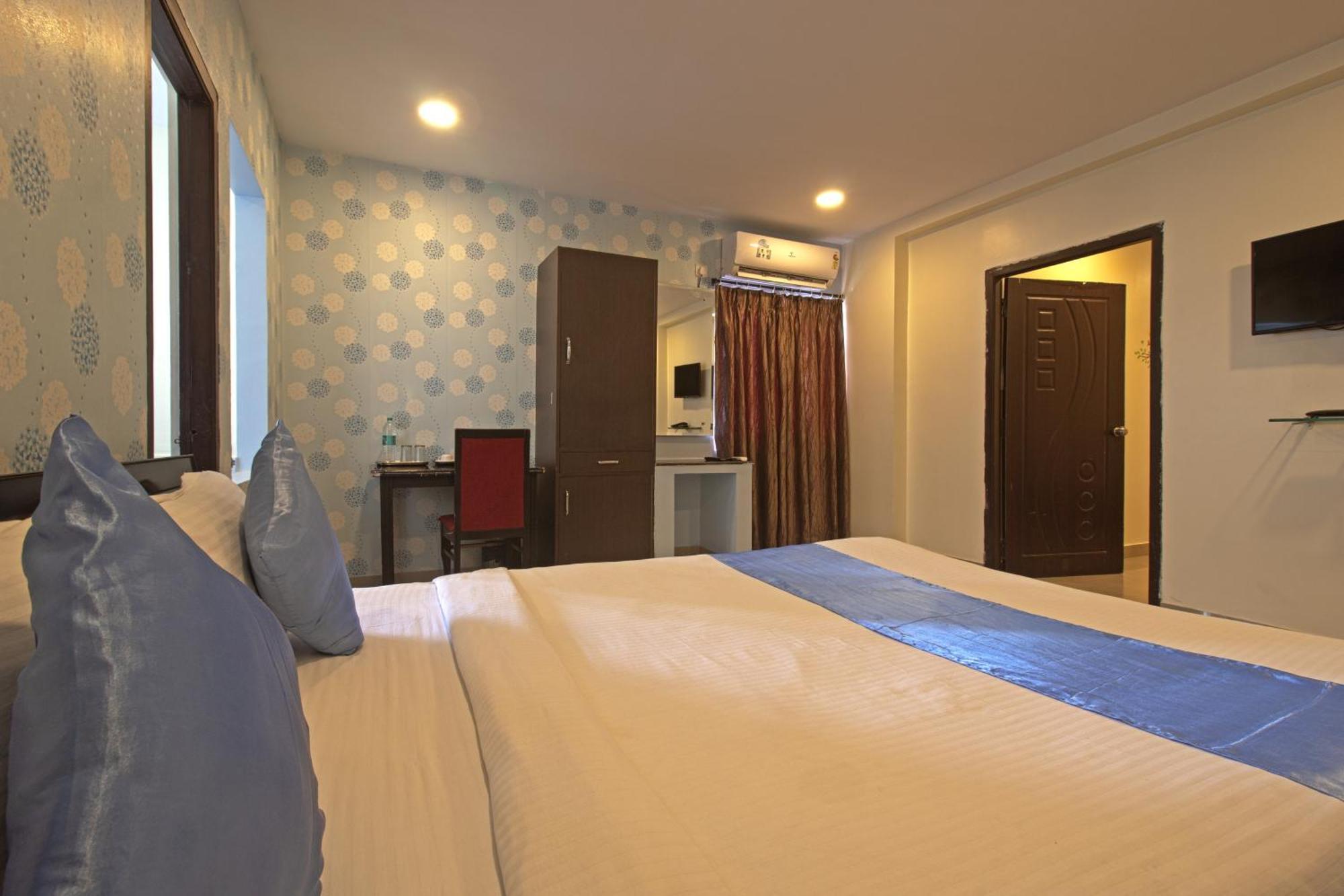 NS Royal Emirates Otel Haydarabad Dış mekan fotoğraf